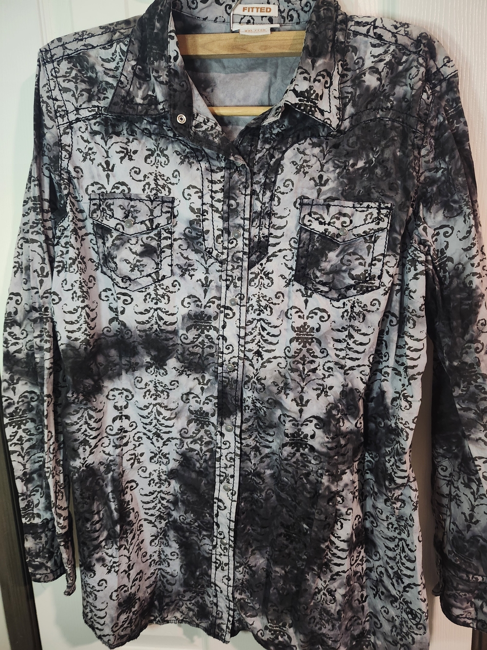 Ariat Gray and Black Printed Fitted Button-Up Shirt